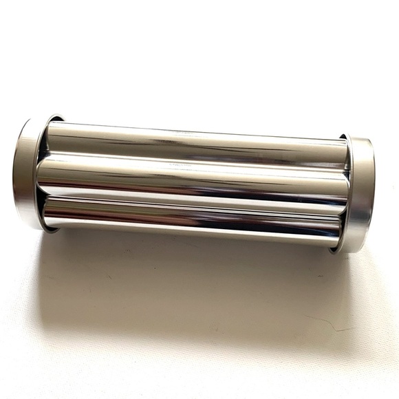 The Pampered Chef New VALTROMPIA BREAD TUBE FLOWER - Picture 4 of 8